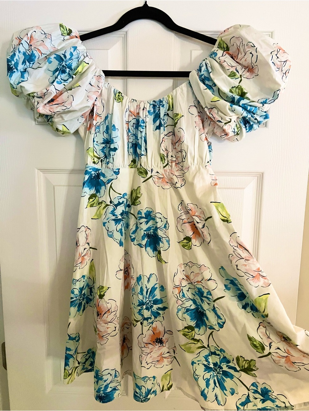 Abercrombie & Fitch White Floral Puff-Sleeve Dress with Blue and Pink Blooms